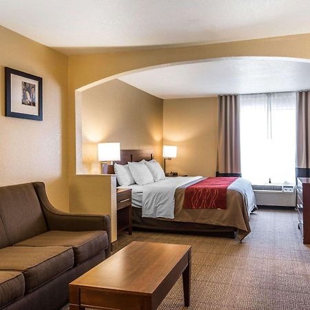 Quality Inn & Suites Bethany Buitenkant foto