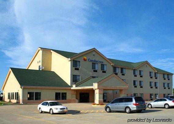 Quality Inn & Suites Bethany Buitenkant foto