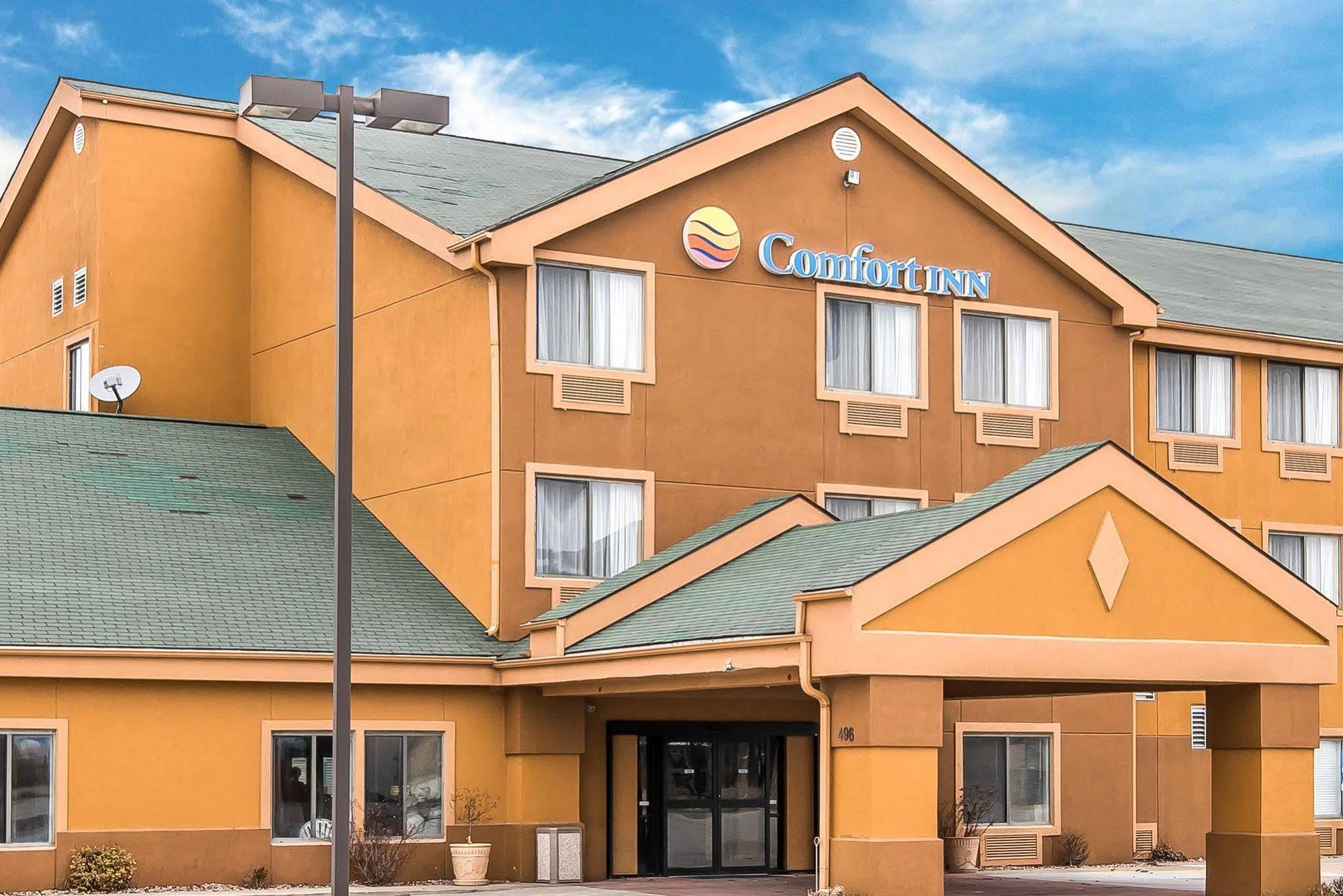 Quality Inn & Suites Bethany Buitenkant foto
